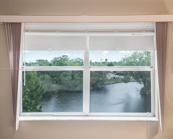 9370 Sunrise Lakes Blvd 308, Sunrise, FL 33322