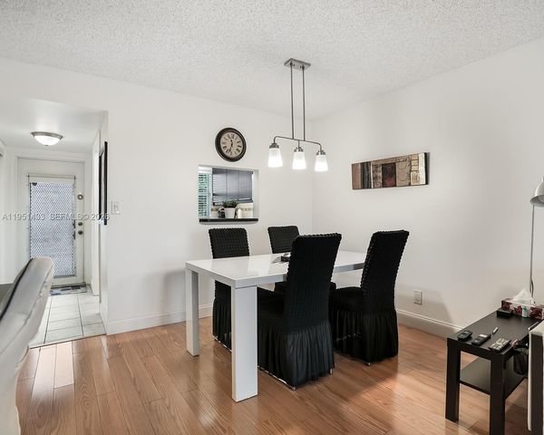 9370 Sunrise Lakes Blvd 308, Sunrise, FL 33322