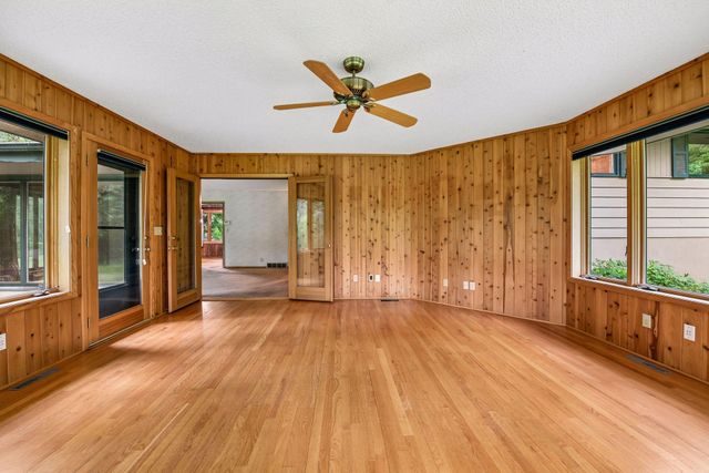 2938 Oak Lea Drive, Minnetonka, MN 55391