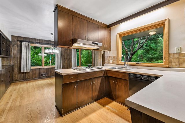 2938 Oak Lea Drive, Minnetonka, MN 55391