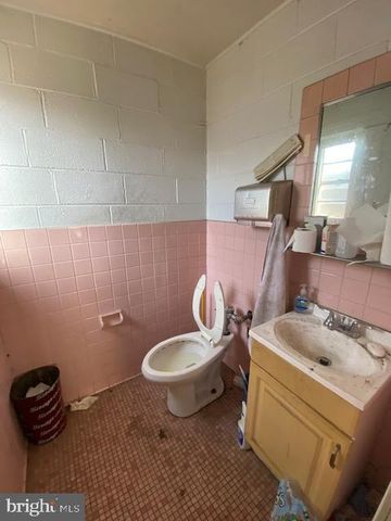 510 S WARWICK RD, Somerdale, NJ 08083