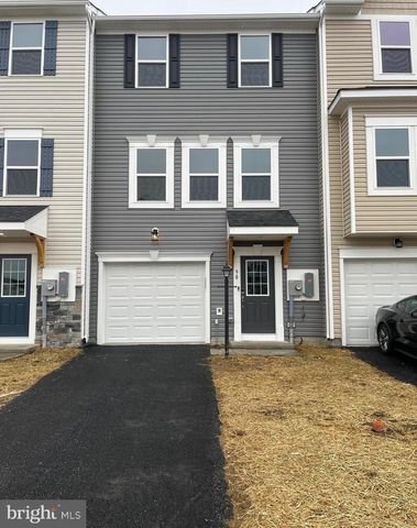 90 TROTTING RD, Inwood, WV 25428