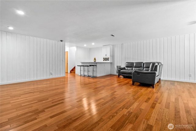32827 12th Avenue SW, Federal Way, WA 98023
