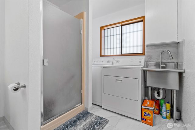 32827 12th Avenue SW, Federal Way, WA 98023