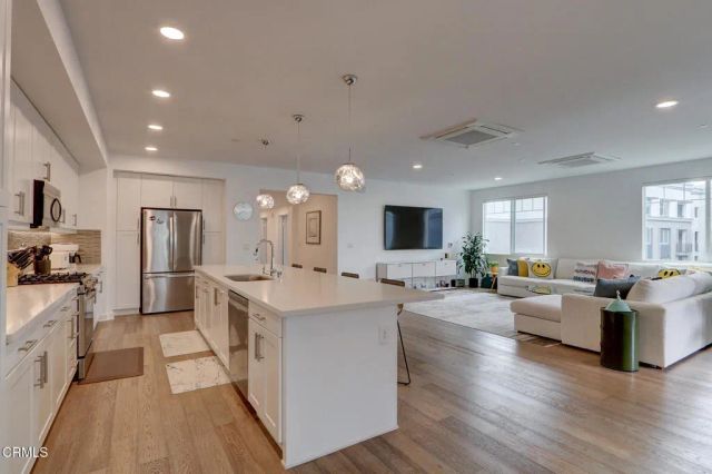 2810 Wagon Wheel Road 304, Oxnard, CA 93036