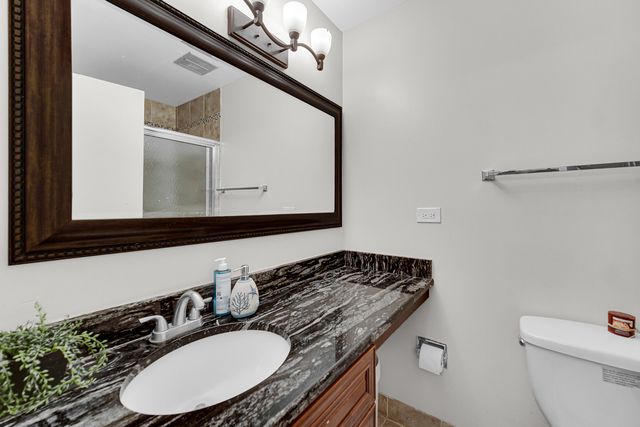 406 Hummingbird Court, Deerfield, IL 60015