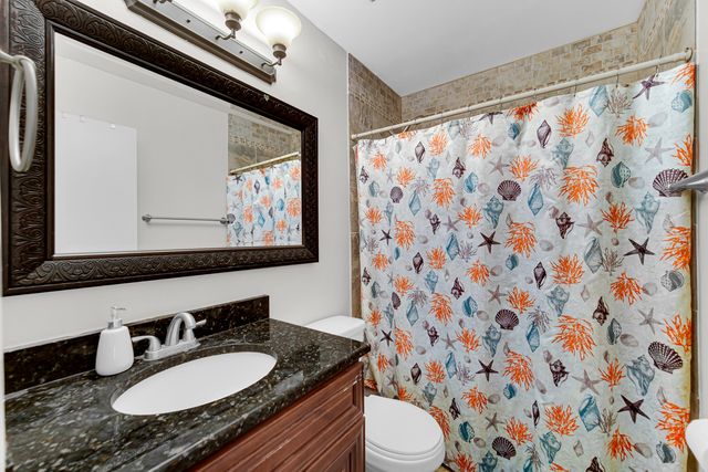 406 Hummingbird Court, Deerfield, IL 60015
