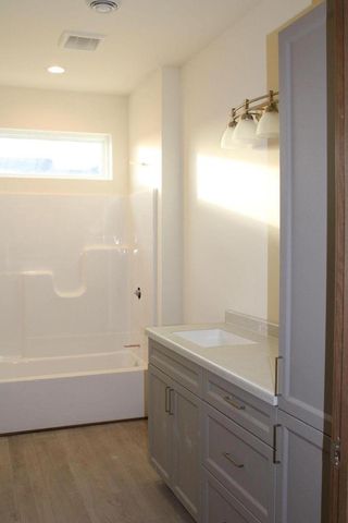 918 Drumlin DRIVE #Unit 1, Kewaskum, WI 53040