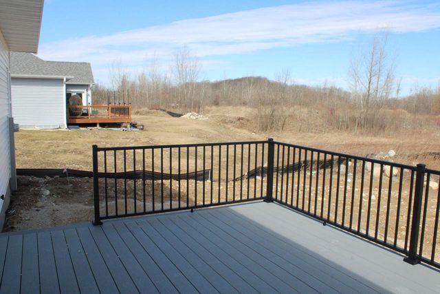 918 Drumlin DRIVE #Unit 1, Kewaskum, WI 53040