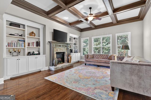 2083 Skybrooke Lane, Hoschton, GA 30548