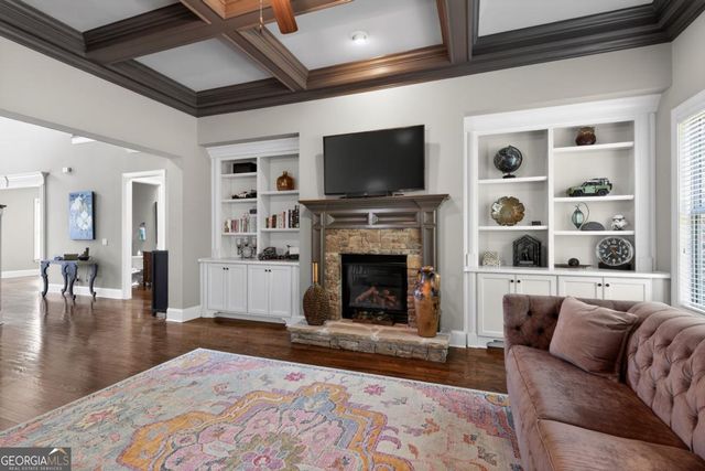 2083 Skybrooke Lane, Hoschton, GA 30548