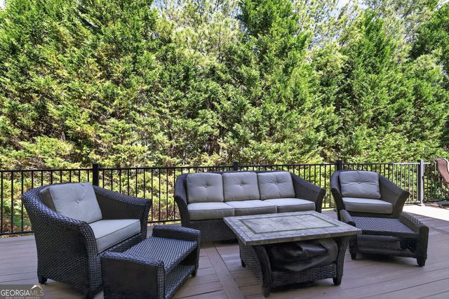 2083 Skybrooke Lane, Hoschton, GA 30548