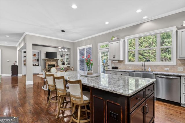 2083 Skybrooke Lane, Hoschton, GA 30548