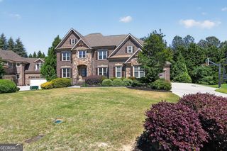 2083 Skybrooke Lane, Hoschton, GA 30548