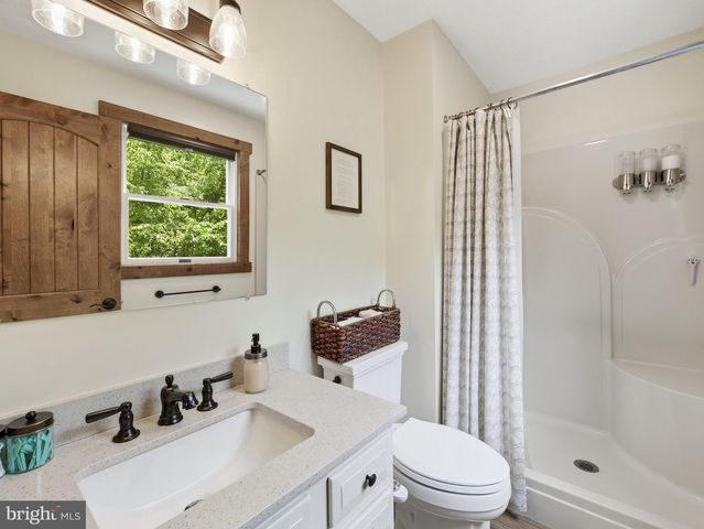 1188 FIDDLER'S ROAD, Chambersburg, PA 17202