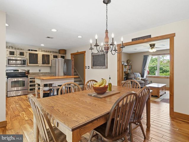 1188 FIDDLER'S ROAD, Chambersburg, PA 17202