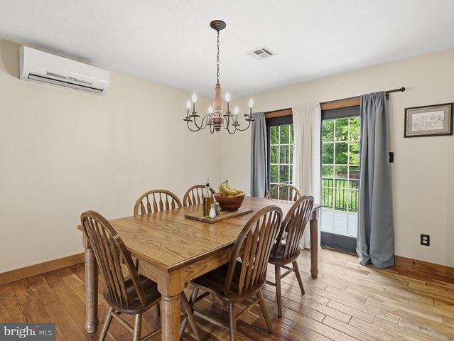 1188 FIDDLER'S ROAD, Chambersburg, PA 17202