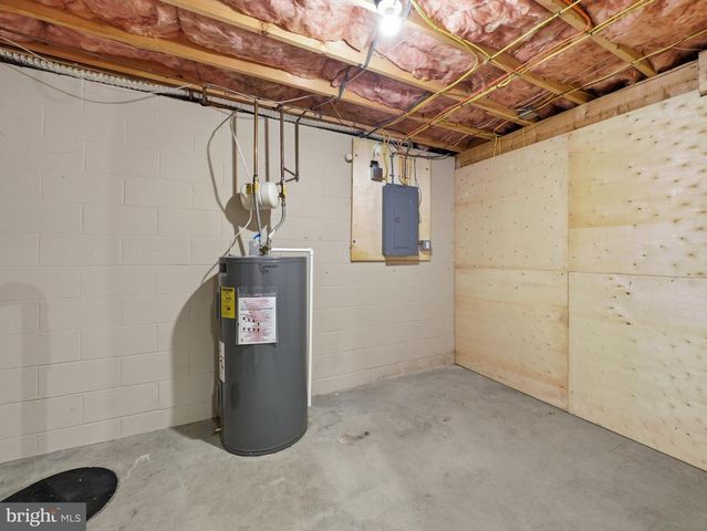 1188 FIDDLER'S ROAD, Chambersburg, PA 17202