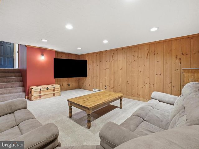 1188 FIDDLER'S ROAD, Chambersburg, PA 17202