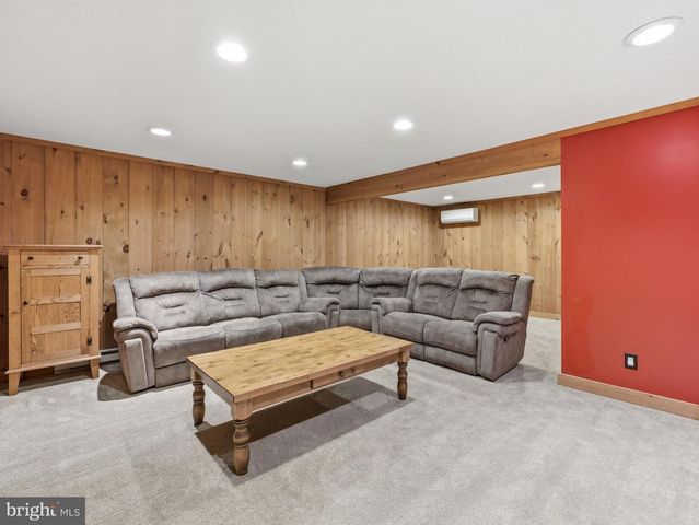 1188 FIDDLER'S ROAD, Chambersburg, PA 17202