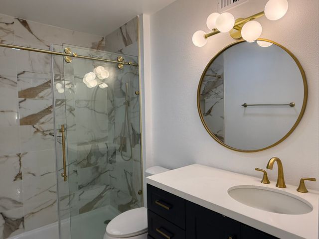 9825 Park Lane Court, Dallas, TX 75220