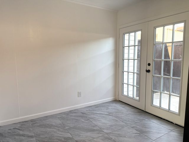 9825 Park Lane Court, Dallas, TX 75220