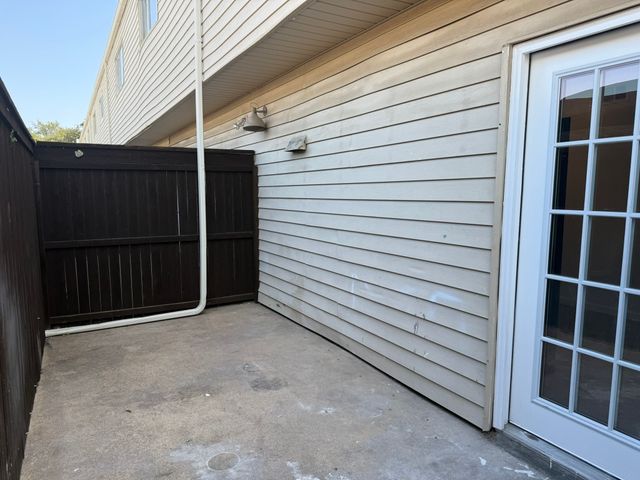 9825 Park Lane Court, Dallas, TX 75220