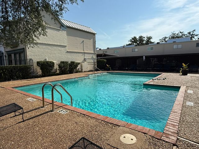 9825 Park Lane Court, Dallas, TX 75220
