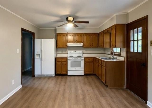 1185 TILLMAN ST NW, Conyers, GA 30012