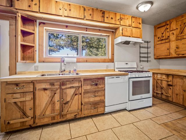 1423 Argonaut Ln, West Point, CA 95255