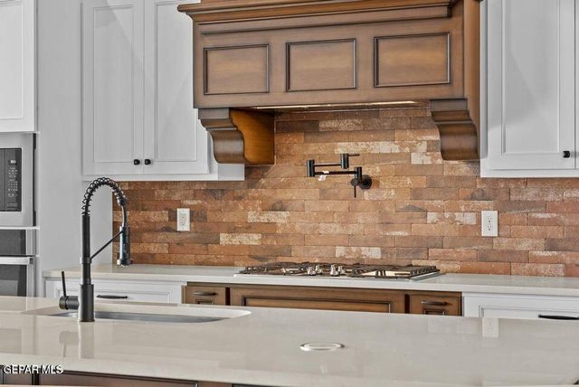 1857 WAR PATH Drive, El Paso, TX 79911