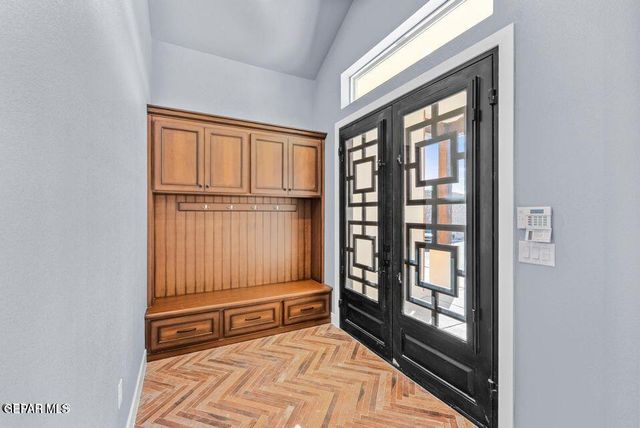 1857 WAR PATH Drive, El Paso, TX 79911