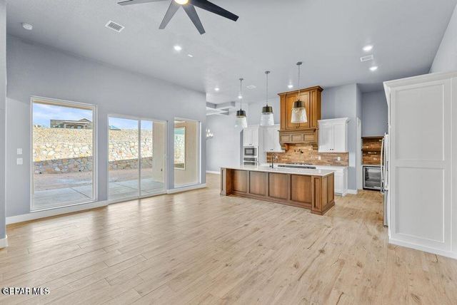 1857 WAR PATH Drive, El Paso, TX 79911