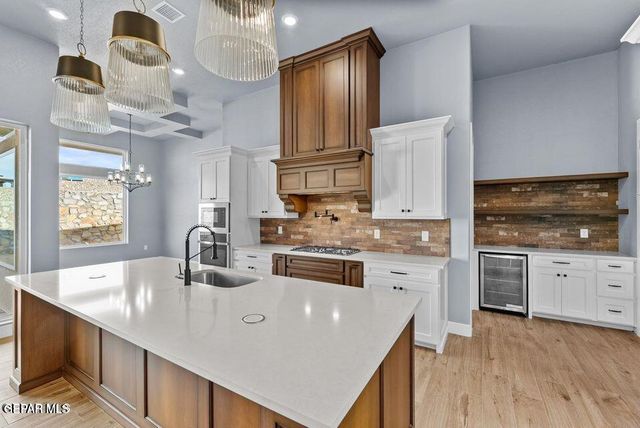 1857 WAR PATH Drive, El Paso, TX 79911