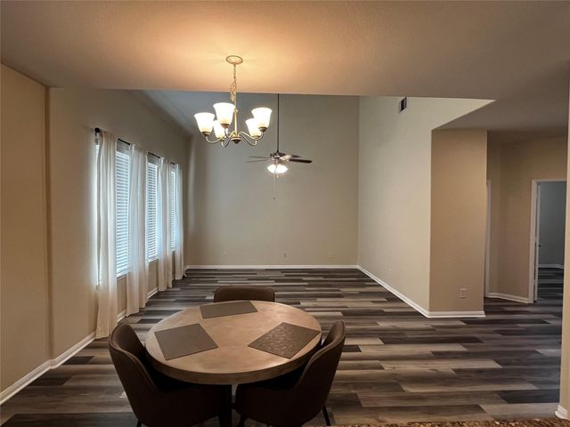 2340 La Salle Woods, Conroe, TX 77304