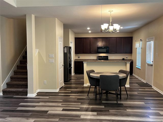2340 La Salle Woods, Conroe, TX 77304