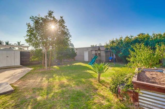 712 Lemon Avenue, Vista, CA 92084