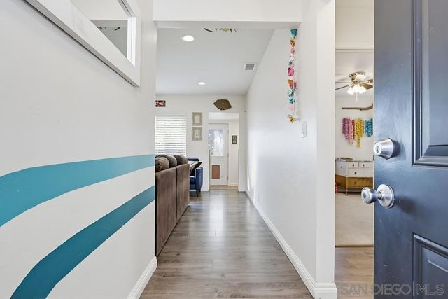 712 Lemon Avenue, Vista, CA 92084