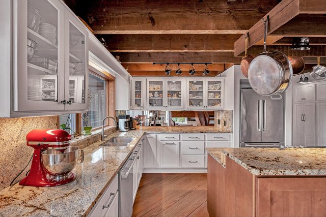 6635 Corntassel LN, Roanoke, VA 24018