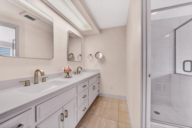 6635 Corntassel LN, Roanoke, VA 24018