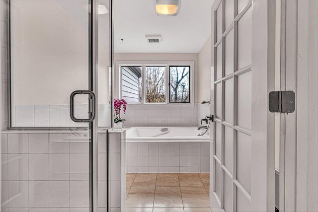 6635 Corntassel LN, Roanoke, VA 24018