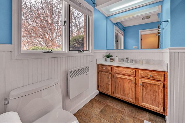 6635 Corntassel LN, Roanoke, VA 24018