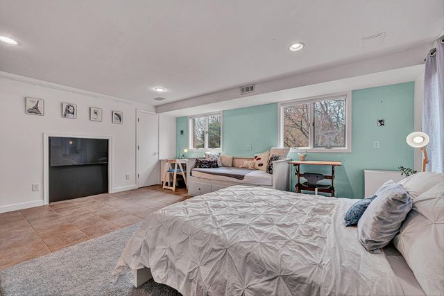 6635 Corntassel LN, Roanoke, VA 24018