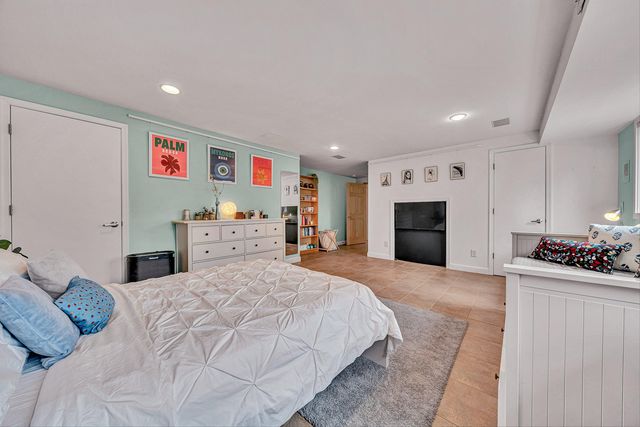 6635 Corntassel LN, Roanoke, VA 24018