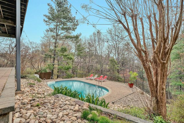 6635 Corntassel LN, Roanoke, VA 24018