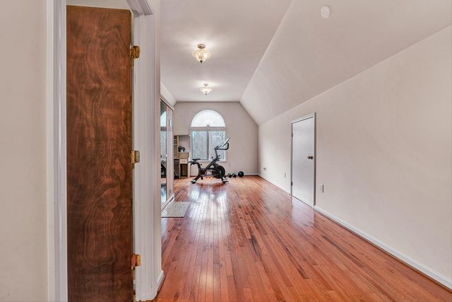 6635 Corntassel LN, Roanoke, VA 24018