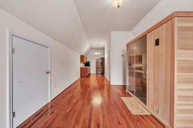 6635 Corntassel LN, Roanoke, VA 24018