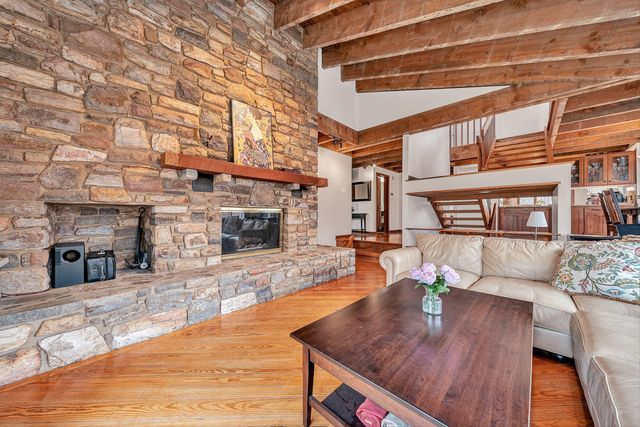 6635 Corntassel LN, Roanoke, VA 24018