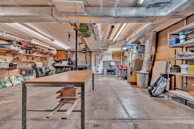 6635 Corntassel LN, Roanoke, VA 24018