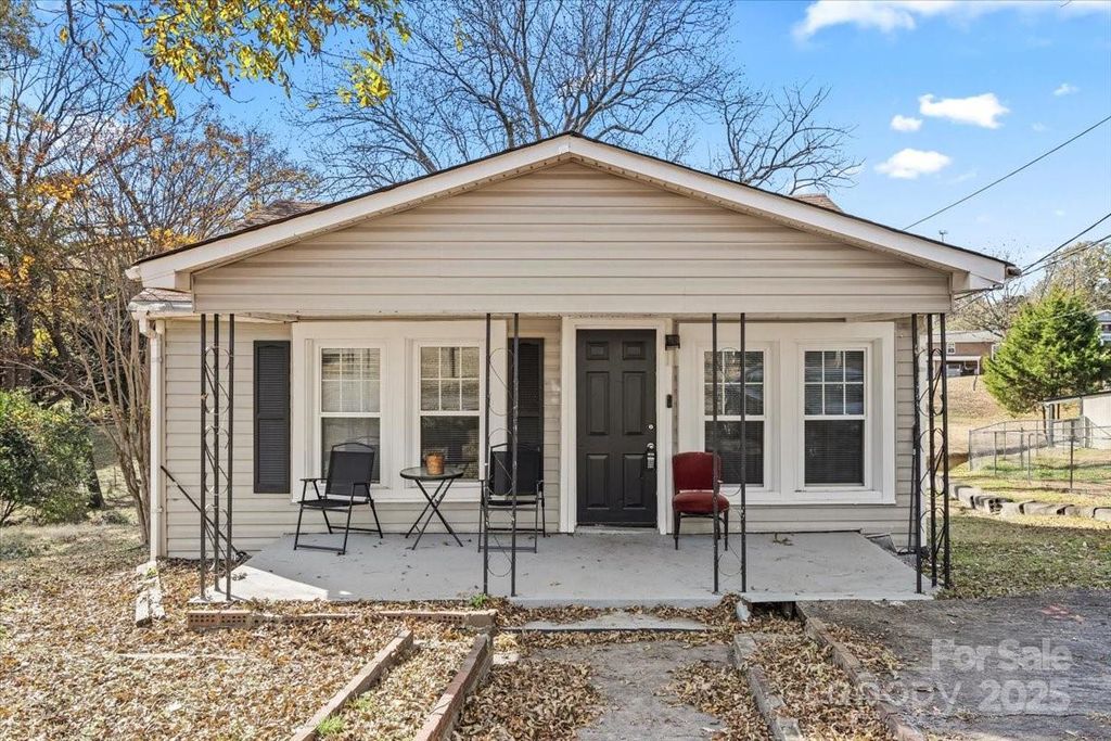 1849 Hilltop Circle, Gastonia, NC 28054